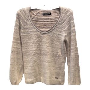 NWOT super soft Abercrombie scoopneck sweater